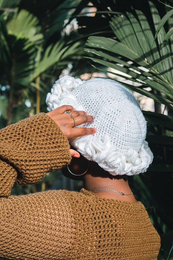 White ruffle hat